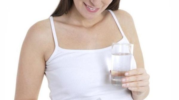 خلال مرحلة الحمل يجب أن تعودي دائما الى الطبيب قبل تناول اي علاج خلال مرحلة الحمل يجب أن تعودي دائما الى الطبيب قبل تناول اي علاج