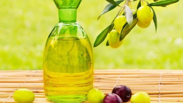 زيت الزيتون علاج طبيعي يقمع الشهية ويلين الامعاء ويساعد في خسارة الوزن