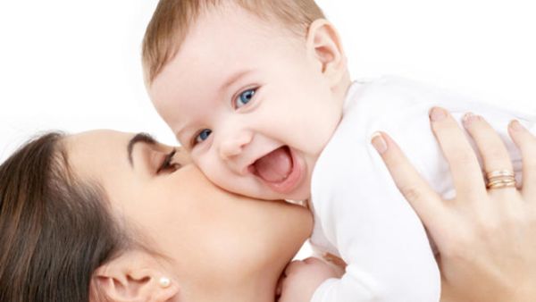تشمل أعراض كآبة ما بعد الولادة على الإعياء الشديد، وفقدان الشعور بالبهجة