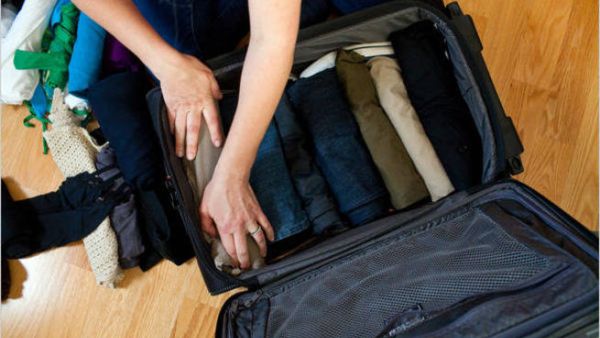 نقدم لك أفكارنا الرائعة لحقيبة سفر صغيرة للإجازات القصيرة