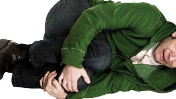 يجب أن نتعلم أن نحترم دموع الرجال كما نحترم ضحكاتهم
