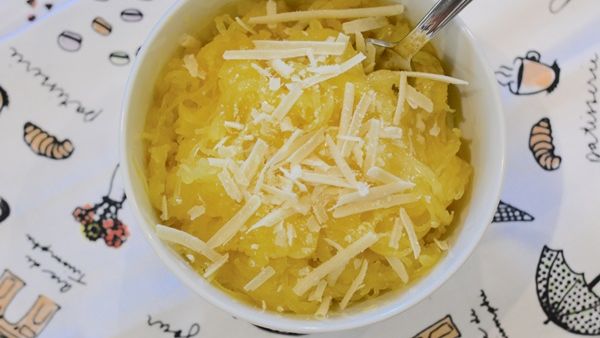 قرع السباغيتي مع صلصة البارميزان