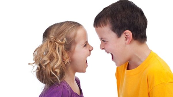 غرس القيم العائلية من شأنه أن يحمي العائلة من التفكك غرس القيم العائلية من شأنه أن يحمي العائلة من التفكك