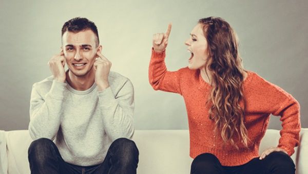 ما هي أسباب الشك والظن التي تؤدي الى الطلاق اليوم؟