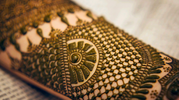 نقوش الحناء الجميلة نقوش الحناء الجميلة