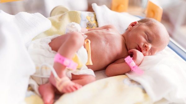 يظهر الأطفال الخدج نمط انتباه مختلف، واهتماما أقل بالأخر

ويظهر الأطفال الخدج نمط انتباه مختلف، واهتماما أقل بالأخر.