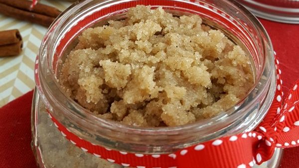 مقشر الزنجبيل والسكر مقشر الزنجبيل والسكر