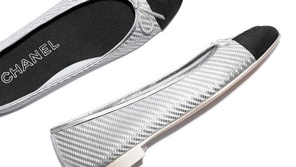 متوفر بعدة ألوان اساسية