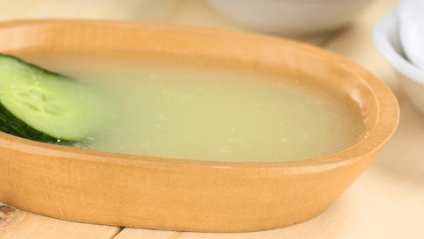 الخيار والبيض لشد البشرة