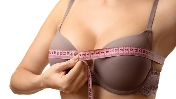 تعرفي على الطريقة الدقيقة لقياس حجم الحمالة 