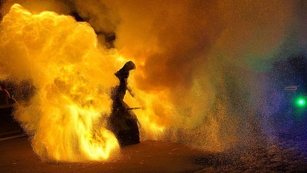 ما الذي تمثله النار في المنام؟