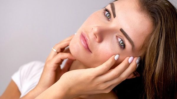 اصنعيه بنفسك: مضاد البقع اللونية والتصبغات  اصنعيه بنفسك: مضاد البقع اللونية والتصبغات