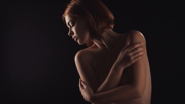 ما تفسير رؤية الثديين في المنام؟