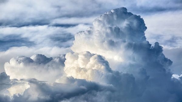 ما تفسير رؤية الغيوم في المنام؟