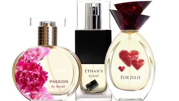 اختر العطر المثالي حسب برج والدتك