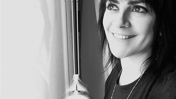 الشاعرة الفلسطينية زهيرة الصباغ "تمهلي يا غزالتي، لا تهربي، انتفضي يا حرة، وانفضي عنك، غبار السقام"