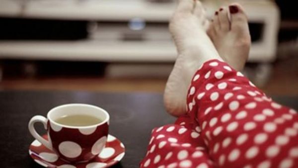 ارفعي قدميك كل ما سنحت لك الفرصة لتخفيف الضغط.