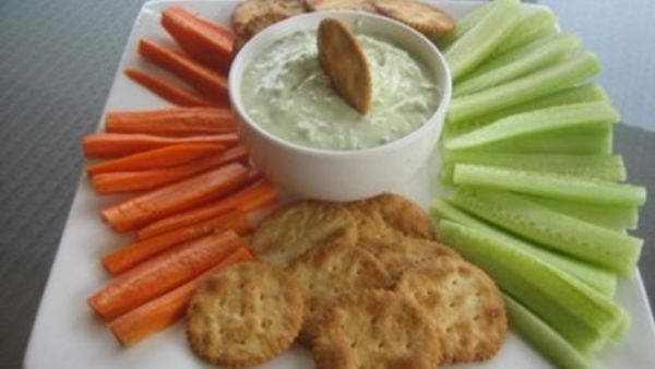 طبق التونا والافوكادو 