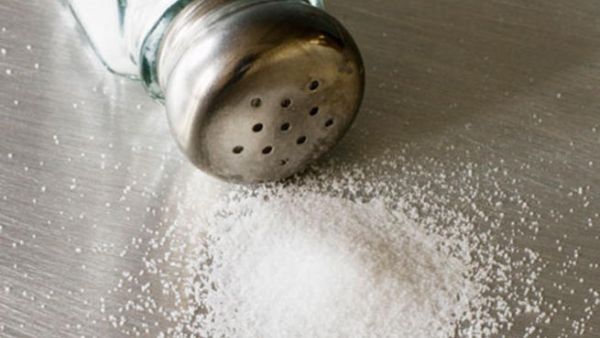 كيف يسبب الملح إرتفاع ضغط الدم؟