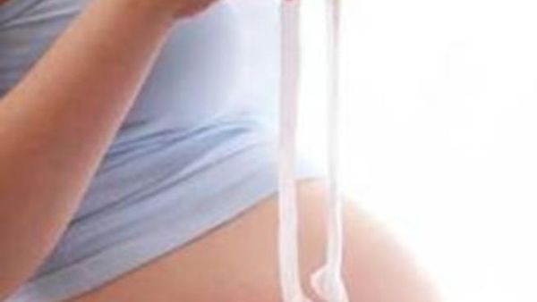 صورة تعبيرية لسيدة حامل 