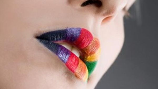 ما رأيك بلون أحمر الشفاه هذا ؟