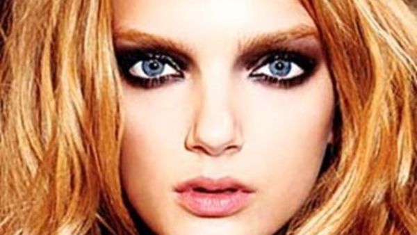 الهالات السوداء يمكن أن تظهر بعد استعمال الماكياج الاسود