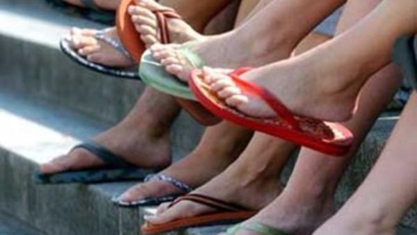 الصنادل الخفيف وأخفاف البحر قد تسبب ألما شديدا يمتد من كعب القدم الى الورك