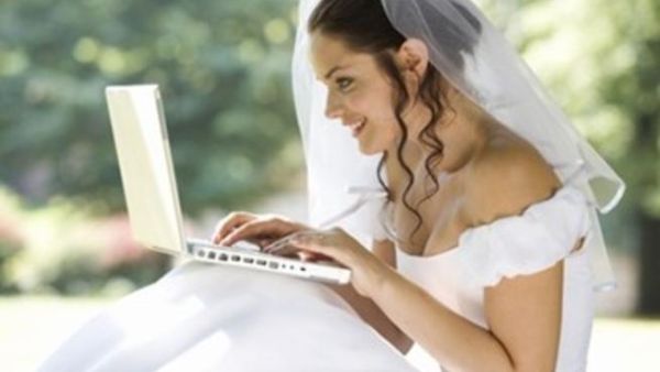 اختاري خاتم زفافك من أفضل المصممين على الانترنت