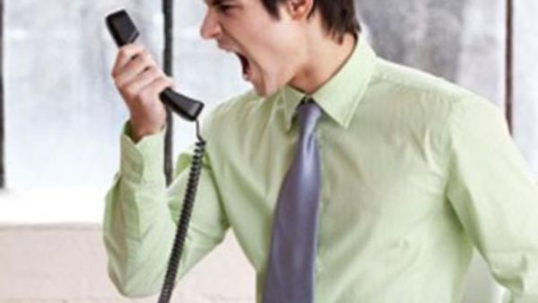 هل يمكن أن تسبب الأزمة المرورية طلاقك؟