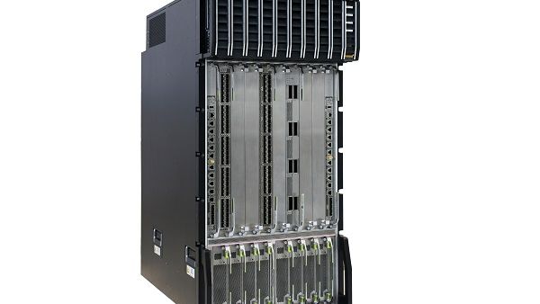 Huawei Launches Industry largest Router NE9000 for 400G DCI Solution
