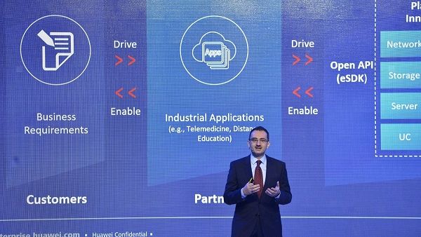 حازم بازان، نائب رئيس قنوات التوزيع والتحالفات، في مجموعة أعمال هواوي إنتربرايز لقطاع المشاريع والمؤسسات الشرق الأوسط