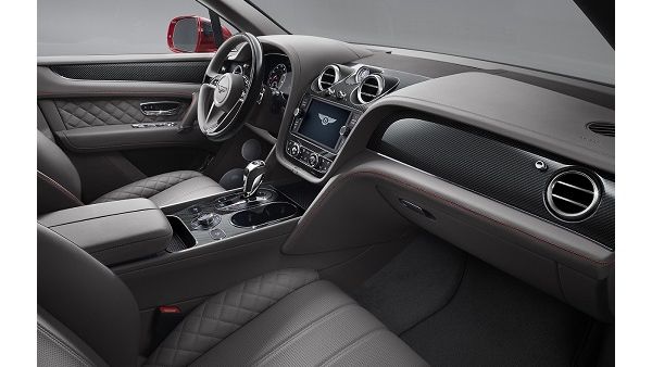 Bentley Bentayga V8 interior.