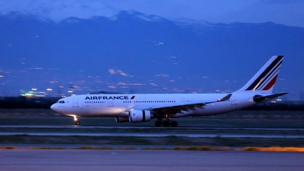 The first Air France airliner arrives at the Imam Khomeini International airport in the Iranian capital Tehran on April 17, 2016. (AFP/Atta Kenare)