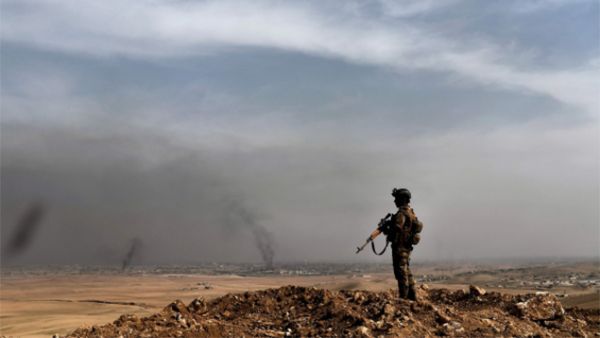 A Member of Iraqi forces close to Mosul. (AFP)