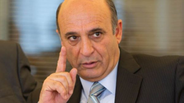 وزير الجيش الإسرائيلي السابق شاؤول موفاز