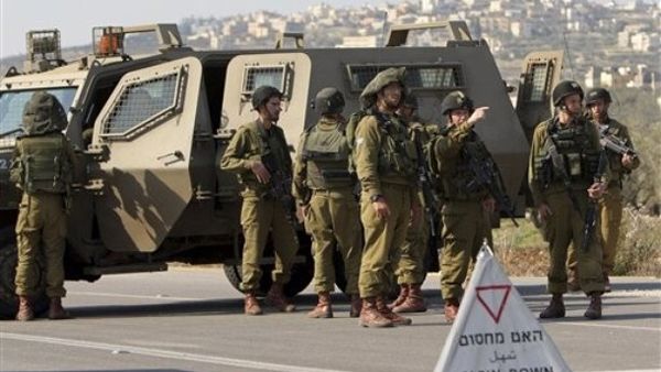 حاجز لقوات الاحتلال الاسرائيلي