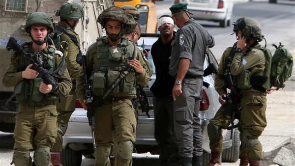 Israeli forces arrest 8 Palestinians, including a minor, during predawn raids on Sunday. (AFP/ File Photo)