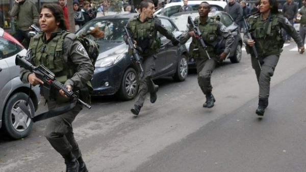 Israeli security forces search area (AFP/File Photo)	