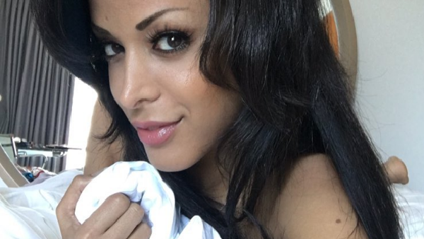 Layla Sin poses for a selfie. (Instagram)