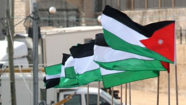 ‏ وبهذا التعديل ، سيطول عمر حكومة النسور على غير ما كان ‏متوقعا بقرب رحيلها .‏