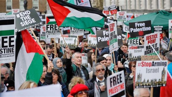 Protesters rally in support of the Palestinians in the Gaza Strip, in central London  (AFP/File Photo)