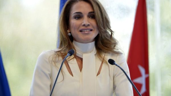 Queen Rania of Jordan delivers her speech at the Medef Summer Conference. (AFP Photo/Eric Piermont)