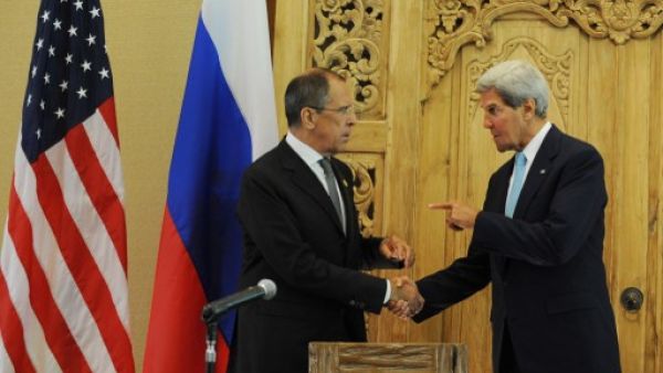 وزير الخارجية الروسي سيرغي لافروف ونظيره الاميركي جون كيري 