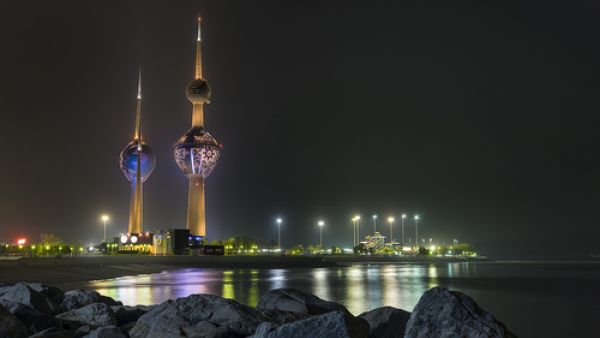 Economic activity in the Kuwait's non-oil sector has continued to expand, albeit at a slower pace, reflecting the impact of lower oil prices.  (Shutterstock/Riyas.net)