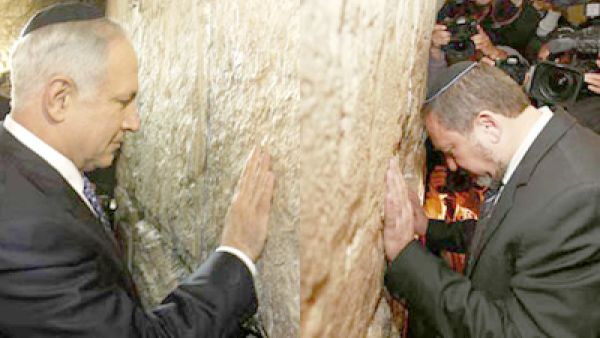 ليبرمان يصف النواب العرب في الكنيست بـ"مجرمي الحرب"