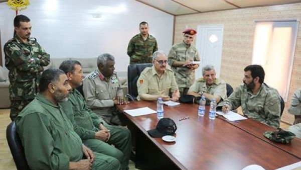  القائد العام للجيش الليبي خليفة حفتر 