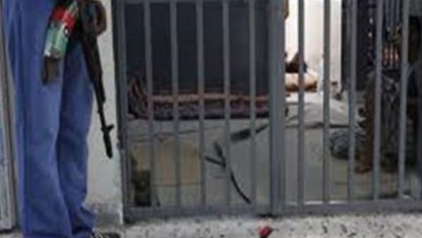 أنباء تحدثت عن هروب سجناء من أعوان النظام الليبي السابق 
