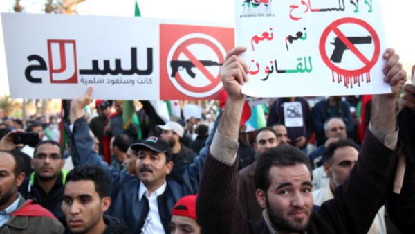 متظاهرون في طرابلس ضد وجود السلاح/ارشيف