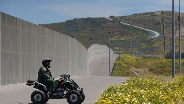 Border Patrol Agents patrol the US-Mexico border (AFP/File Photo)	