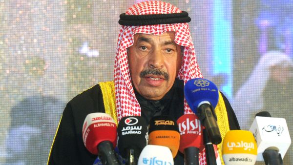 الشاعر الكويتي عبد العزيز سعود البابطين (المصدر: كونا)